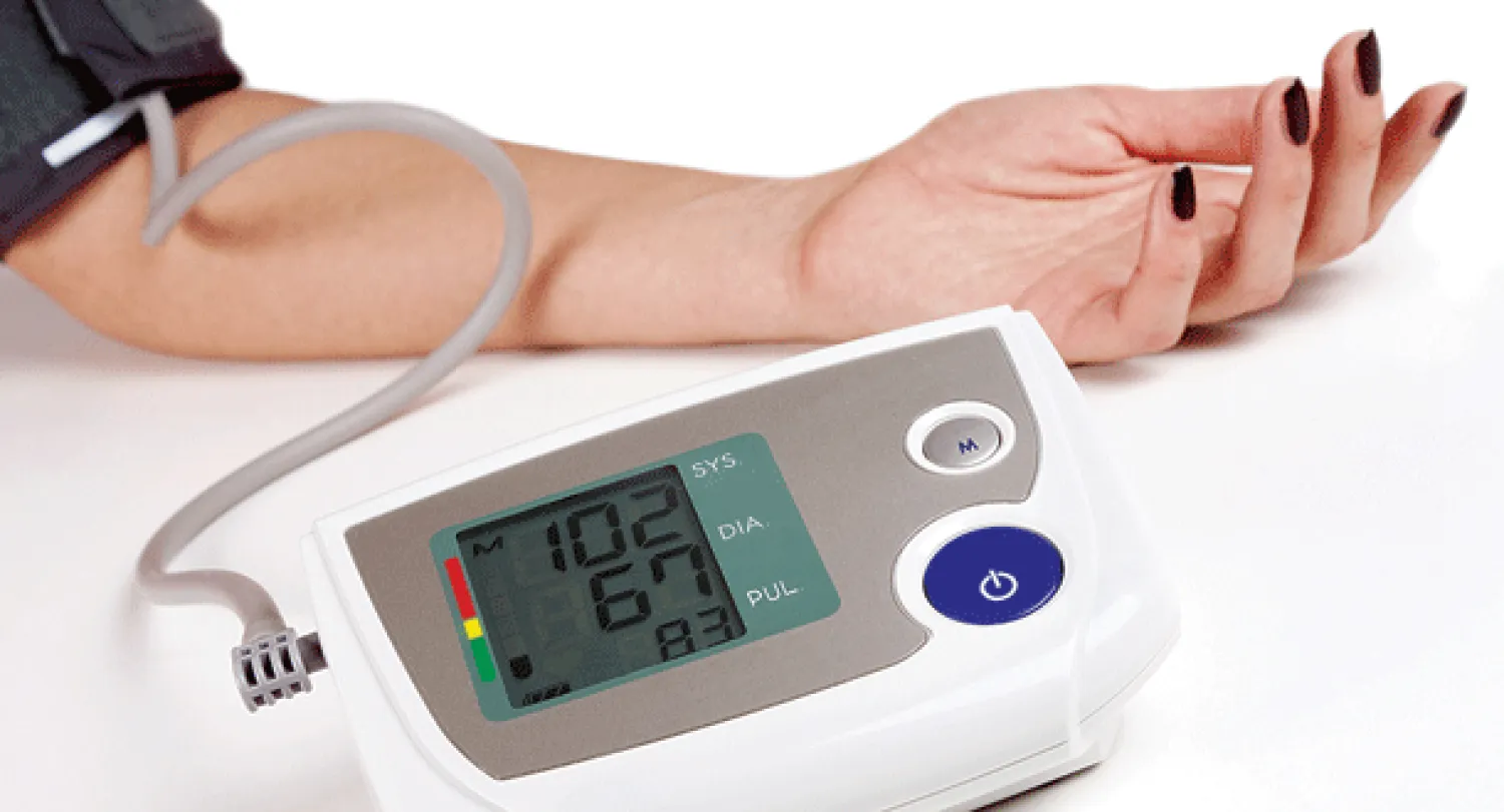 بين الخطأ والصواب