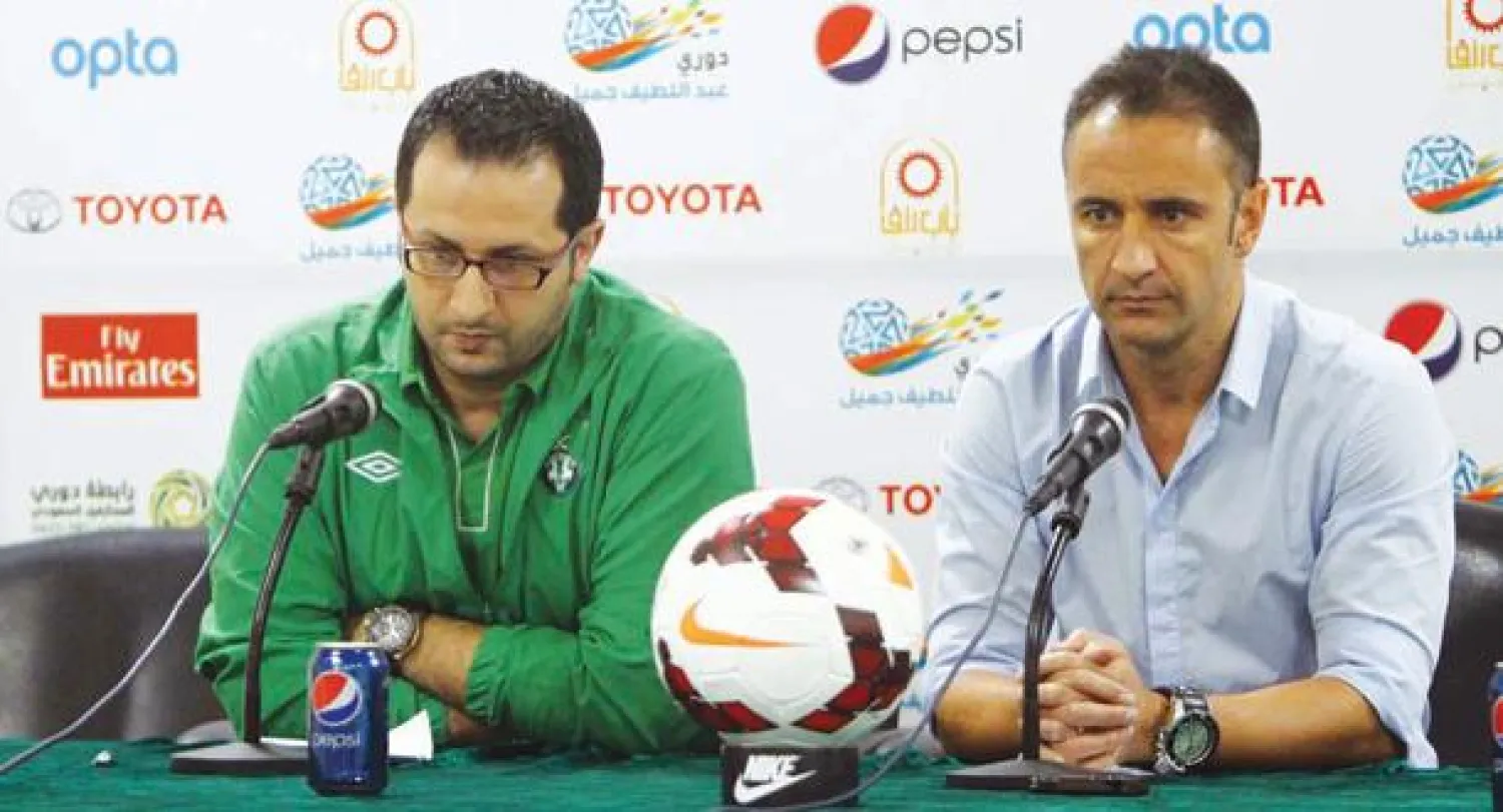 فيتور بيريرا أثناء المؤتمر الصحافي