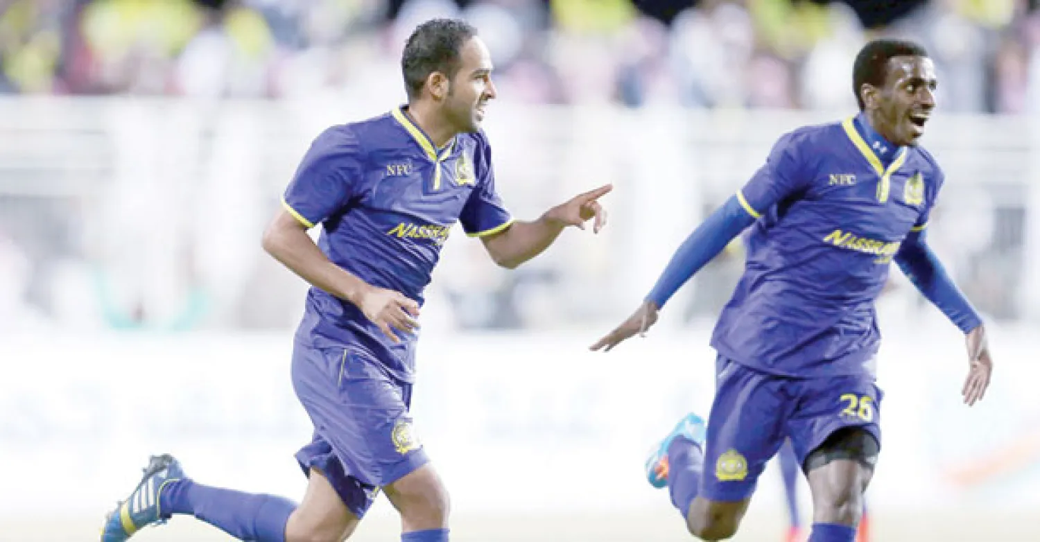 عبده عطيف لاعب النصر يحتفل بهدفه في مرمى نجران (تصوير: عبد العزيز النومان)