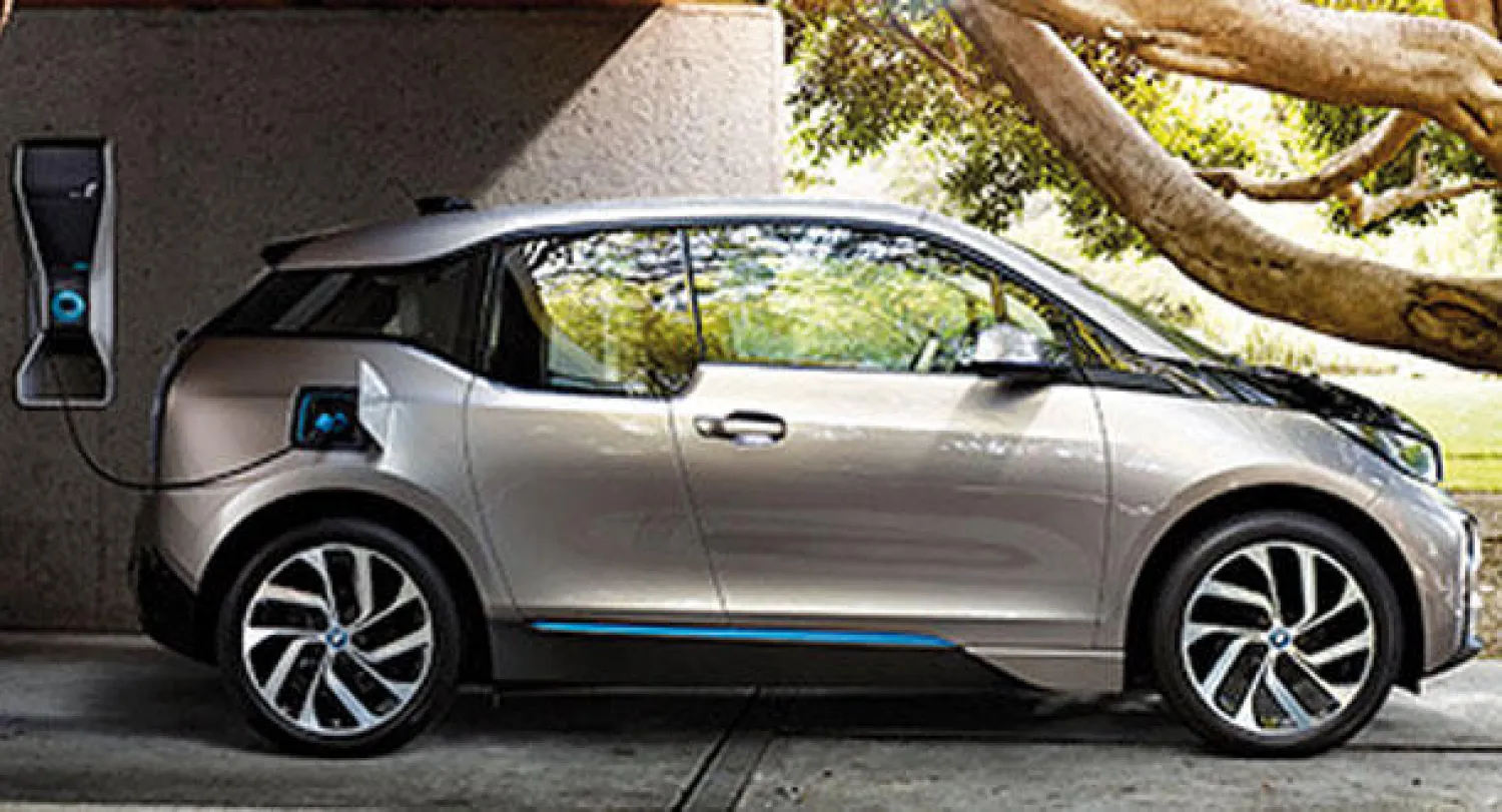 «آي3».. بداية عهد السيارات الكهربائية في بي إم دبليو