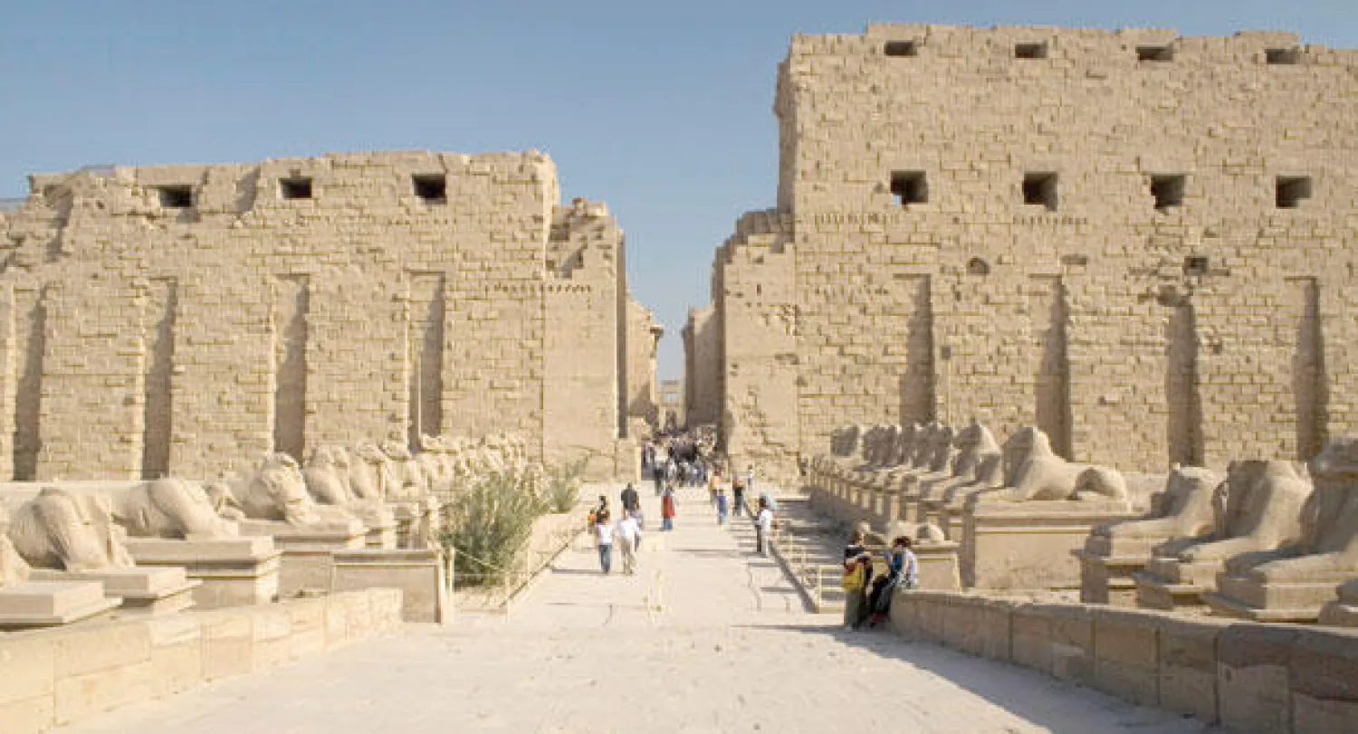 الأقصر تحتفل بتعامد الشمس على معبد الكرنك