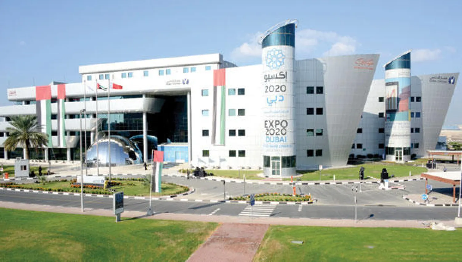 مبنى جمارك دبي («الشرق الأوسط»)