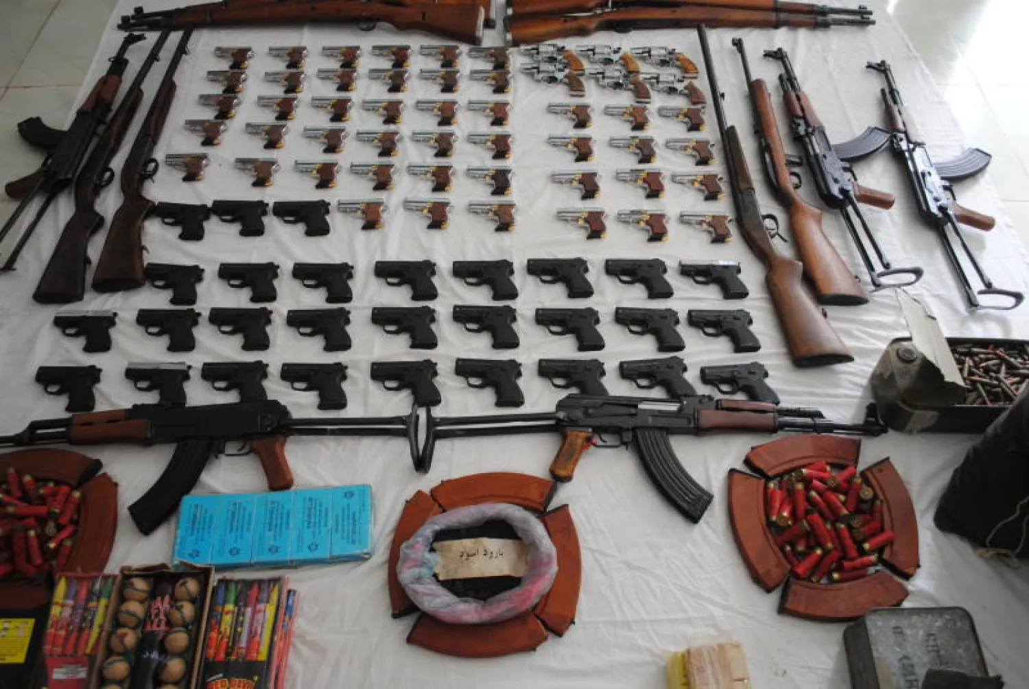 جانب من المهربات التي ضبطها حرس الحدود خلال العام الهجري الماضي («الشرق الأوسط»)