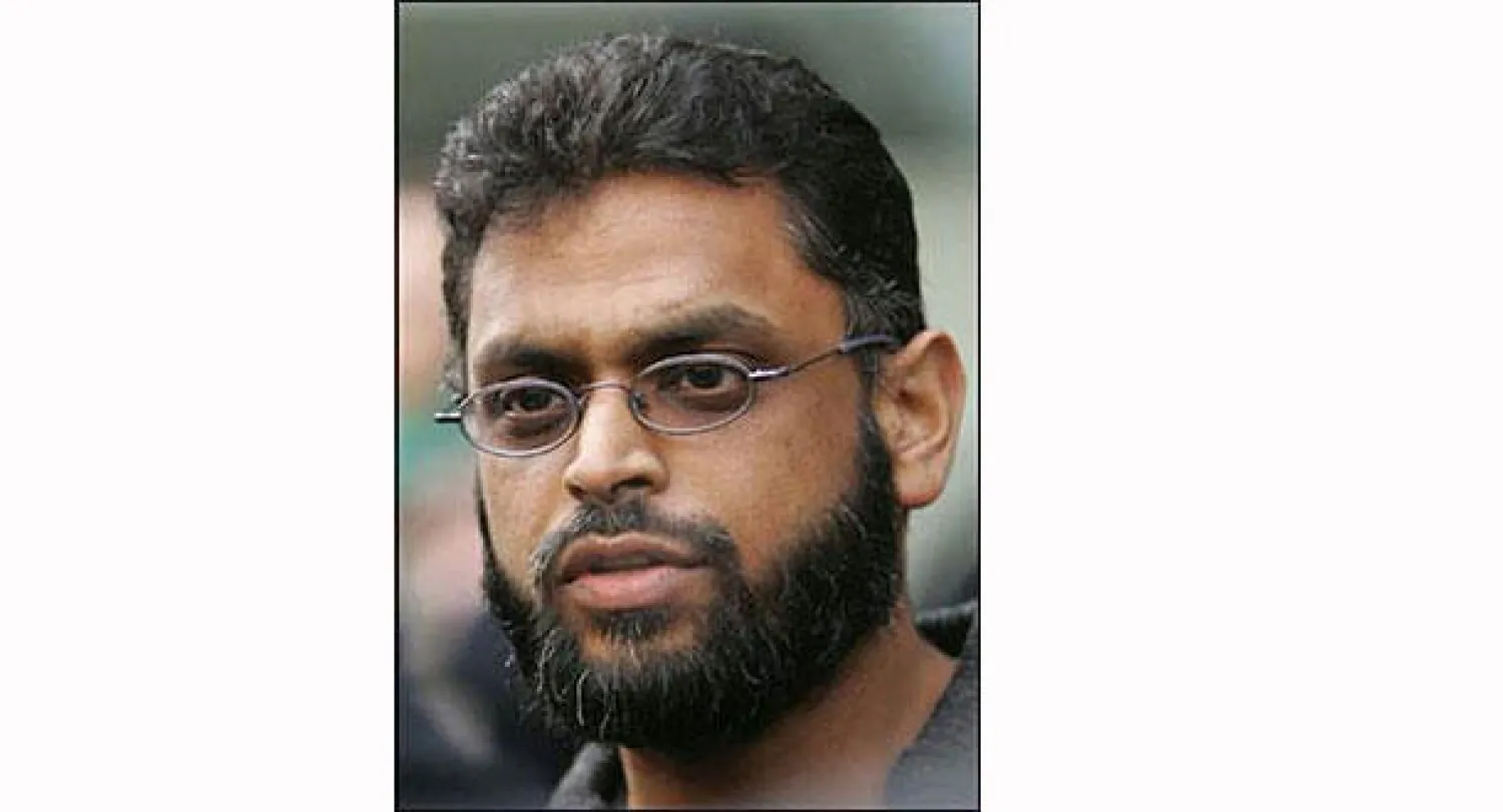 الداخلية البريطانية تصادر جواز سفر معَظّم بيغ