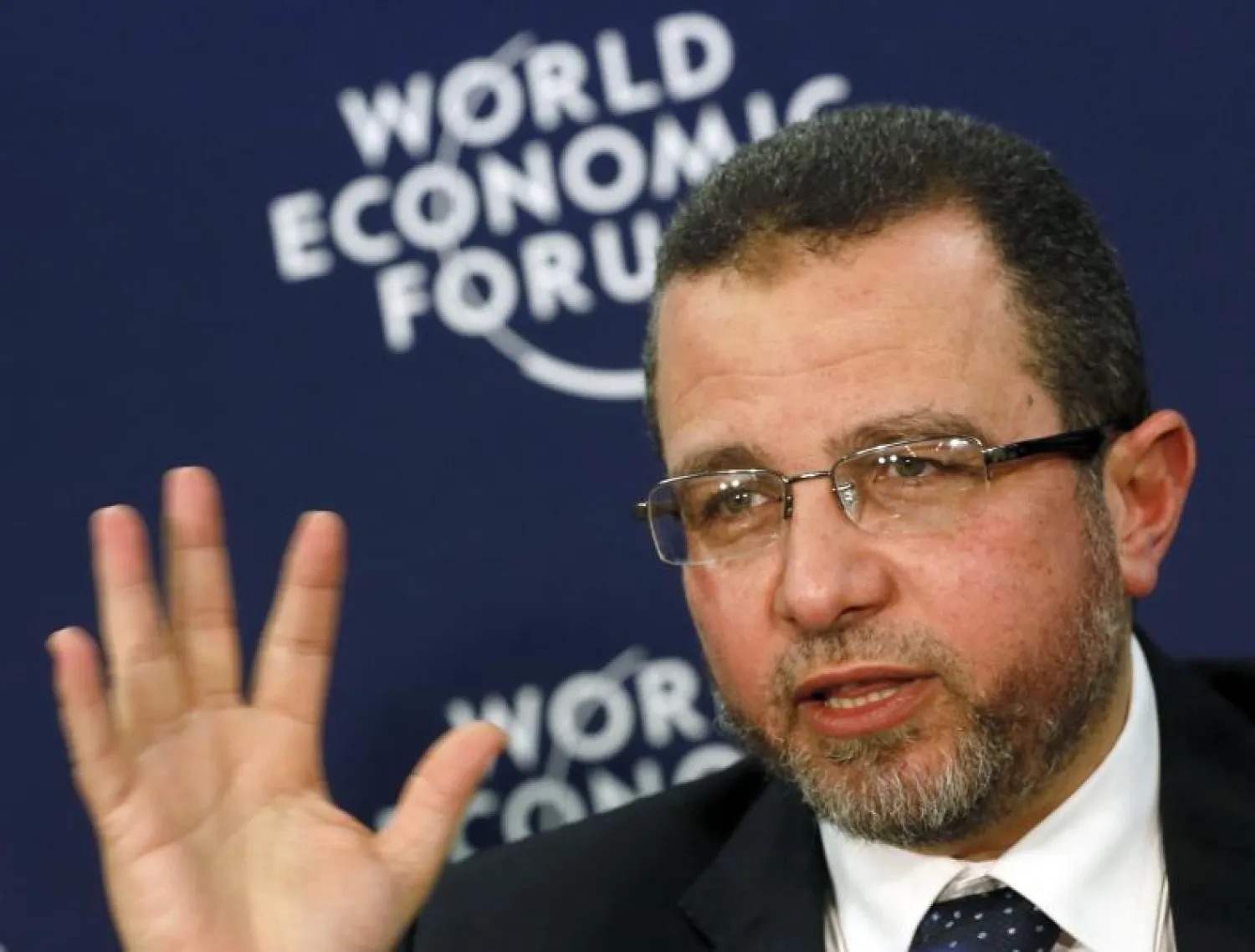 القبض على هشام قنديل أثناء محاولته الهروب إلى السودان