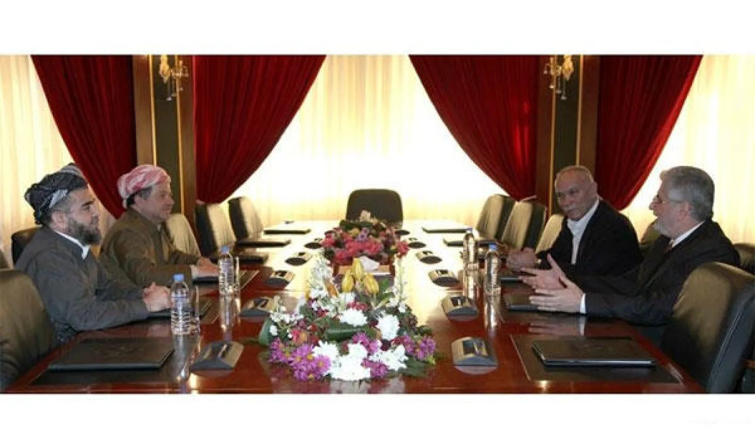 (ارشيفية) لاجتماع سابق لزعماء اكراد