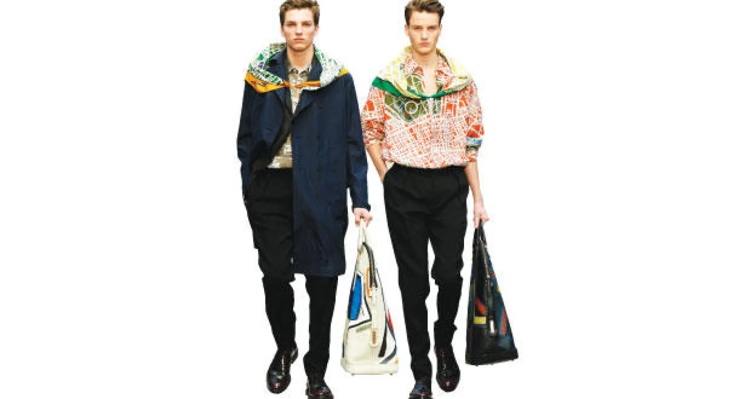 شالات وأوشحة وألوان مستوحاة من فنانين بوهيميين من القرن العشرين