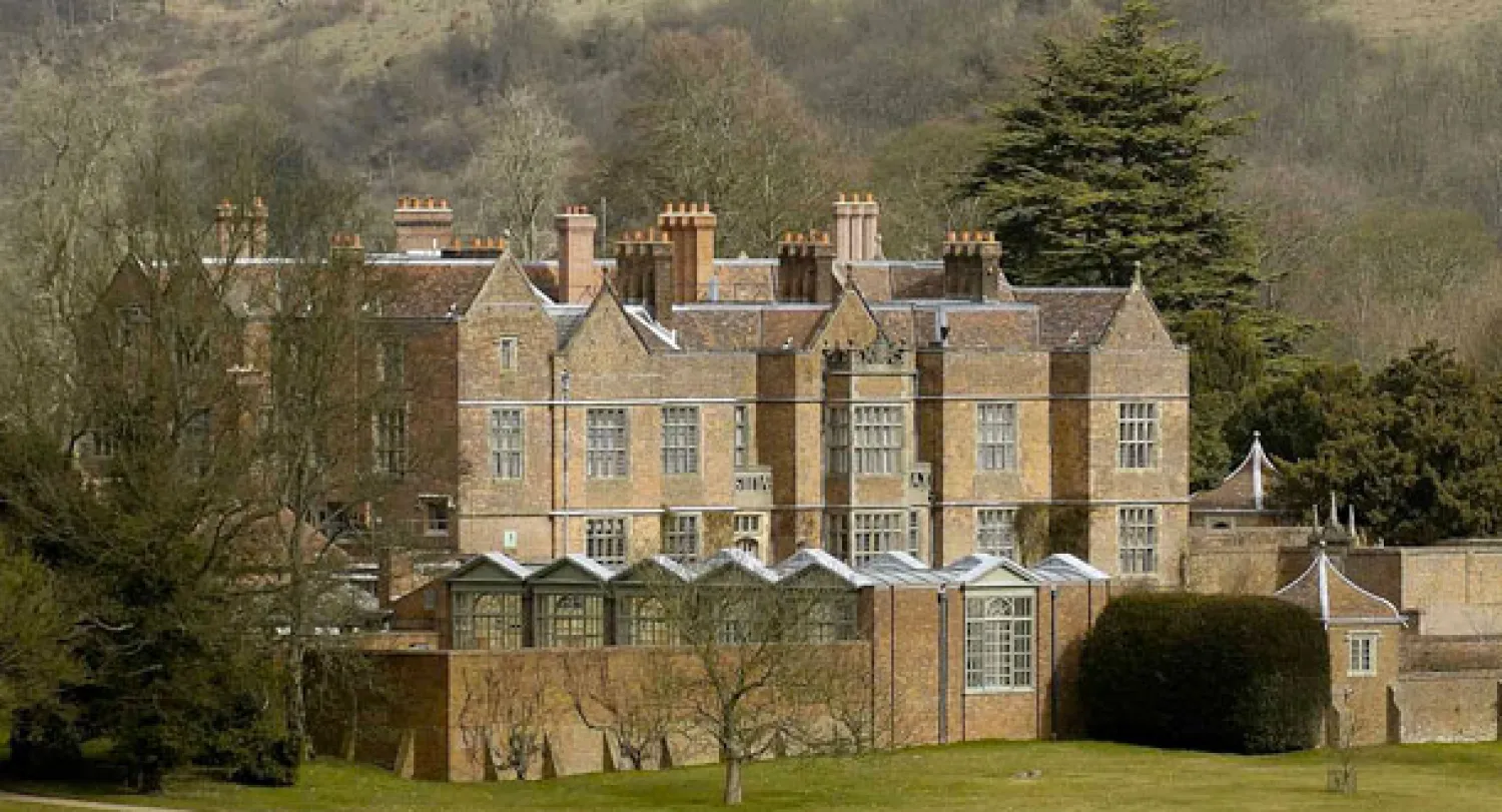 تشيكرز، بيت ريفي حكومي يعود إلى القرن السابع عشر ومخصص لرئيس الوزراء استضاف لقاء خبراء السياسة الخارجية