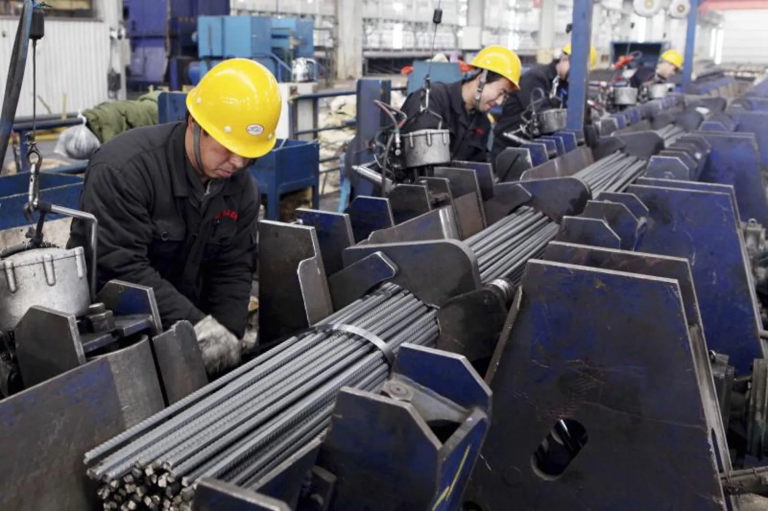 الصين تؤكد تخطي أميركا لتصبح القوة التجارية الأولى في العالم