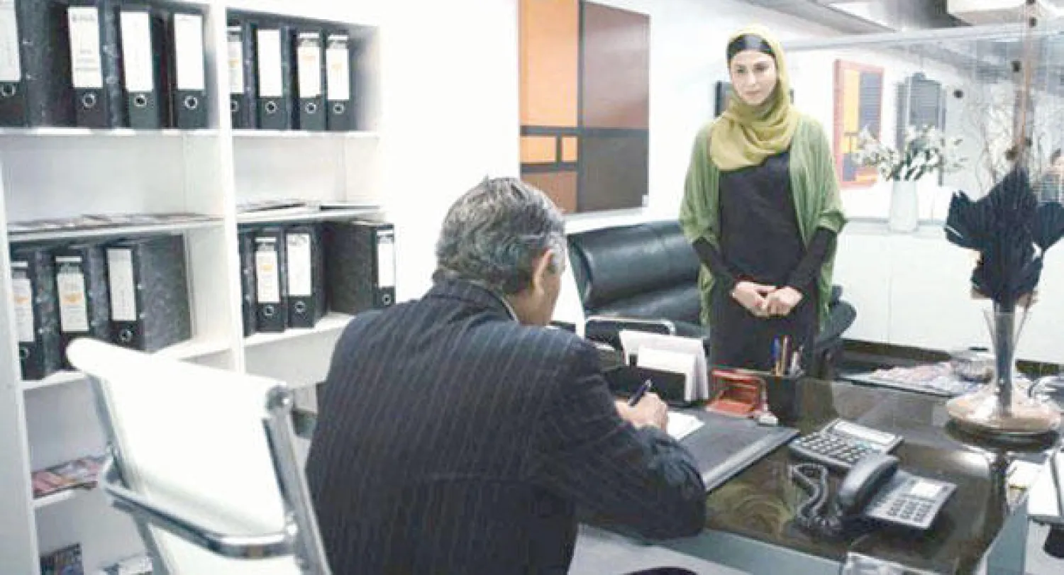 جانب من مشاهد شريط «خلف الأبواب المغلقة» للمخرج محمد فهد بنسودة («الشرق الأوسط»)