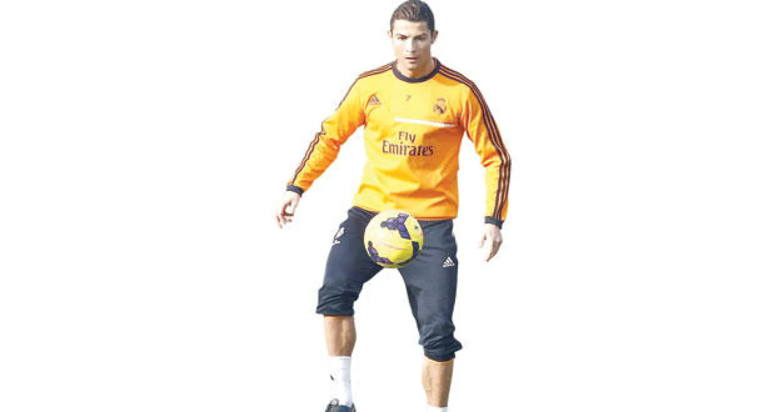 شائعات عن فوز رونالدو بالكرة الذهبية (إ.ب.أ)