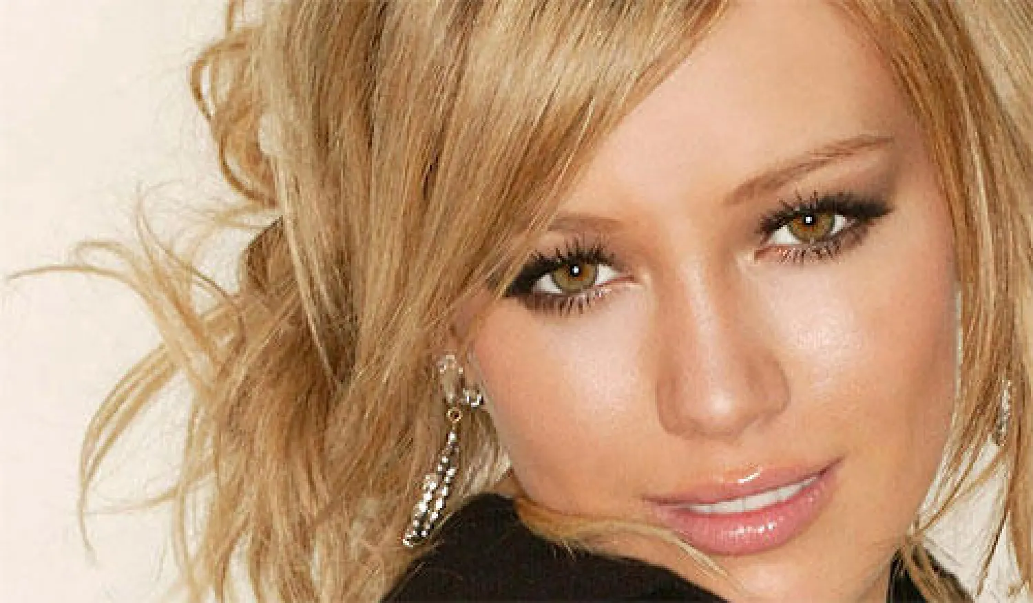 الممثلة الأميركية هيلاري داف