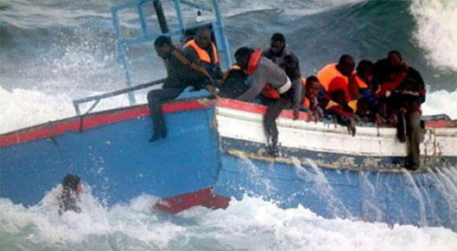 البحرية الإيطالية تنقذ 236 مهاجرا من الغرق