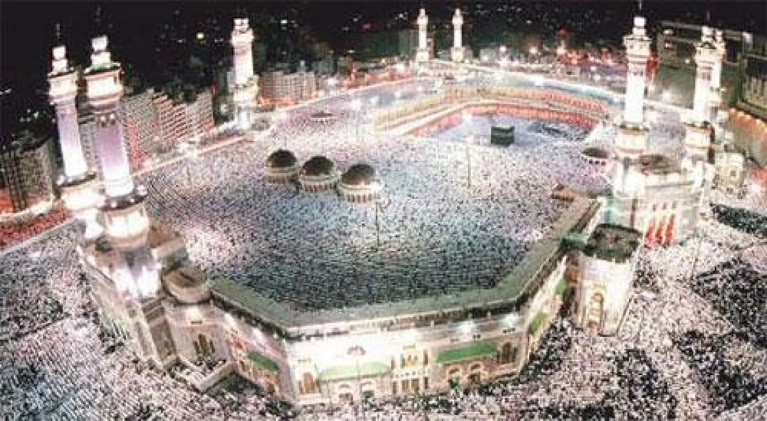 موسم العمرة الجديد يفتح المجال أمام الشركات لتعويض انخفاض عوائد العام الماضي