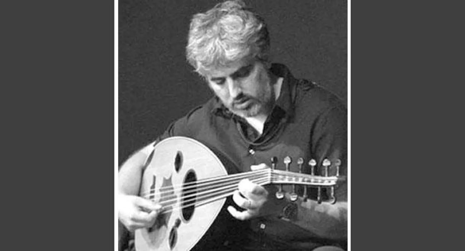 عازف العود فرانشيسكو أيانوزيلي