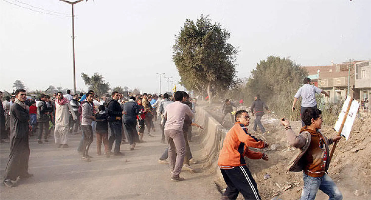 مقتل 11 في اشتباكات مع الشرطة  بالتزامن مع بدء التصويت