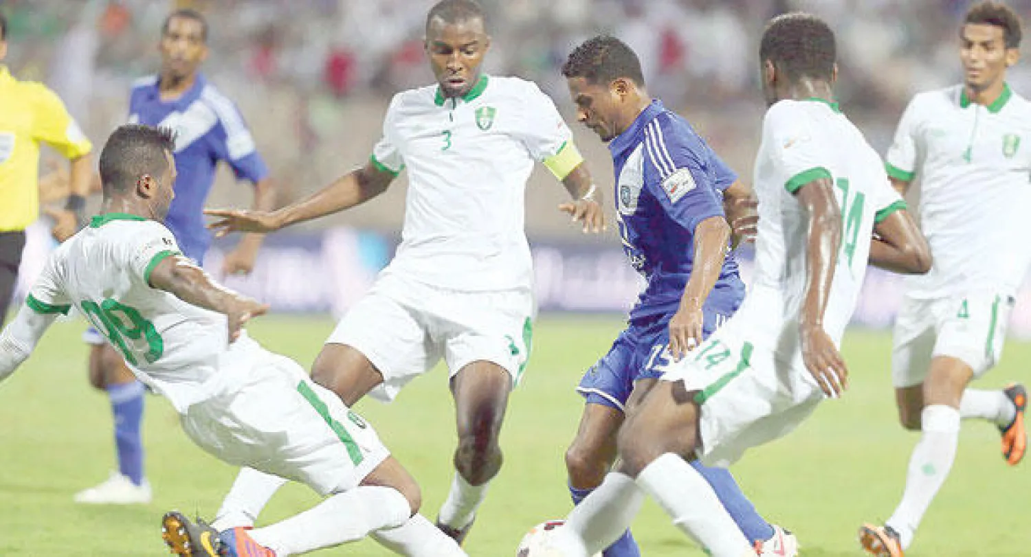 من مواجهة سابقة بين الهلال والأهلي في الدوري السعودي