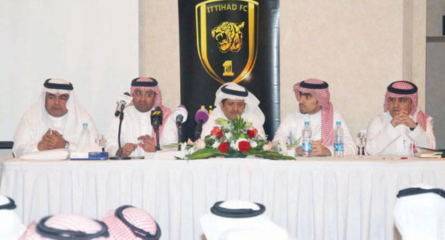 المرشحون لرئاسة الاتحاد أذهلوا الحضور بالوعود الملايينية قبل ساعات من انعقاد الجمعية العمومية (تصوير: سلمان مرزوقي)