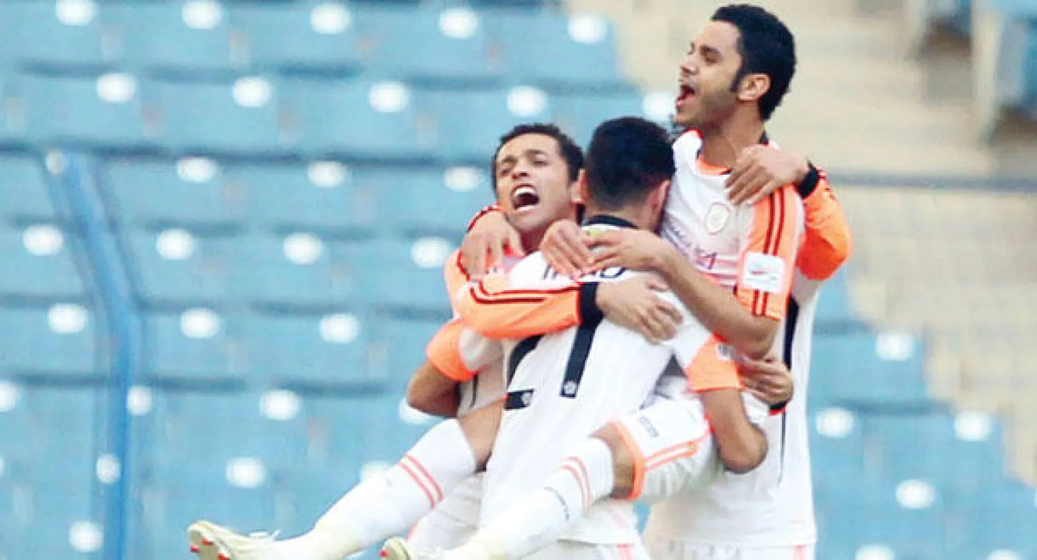 لاعبو الشباب تمكنوا من قلب الطاولة على الفيصلي في شوط واحد