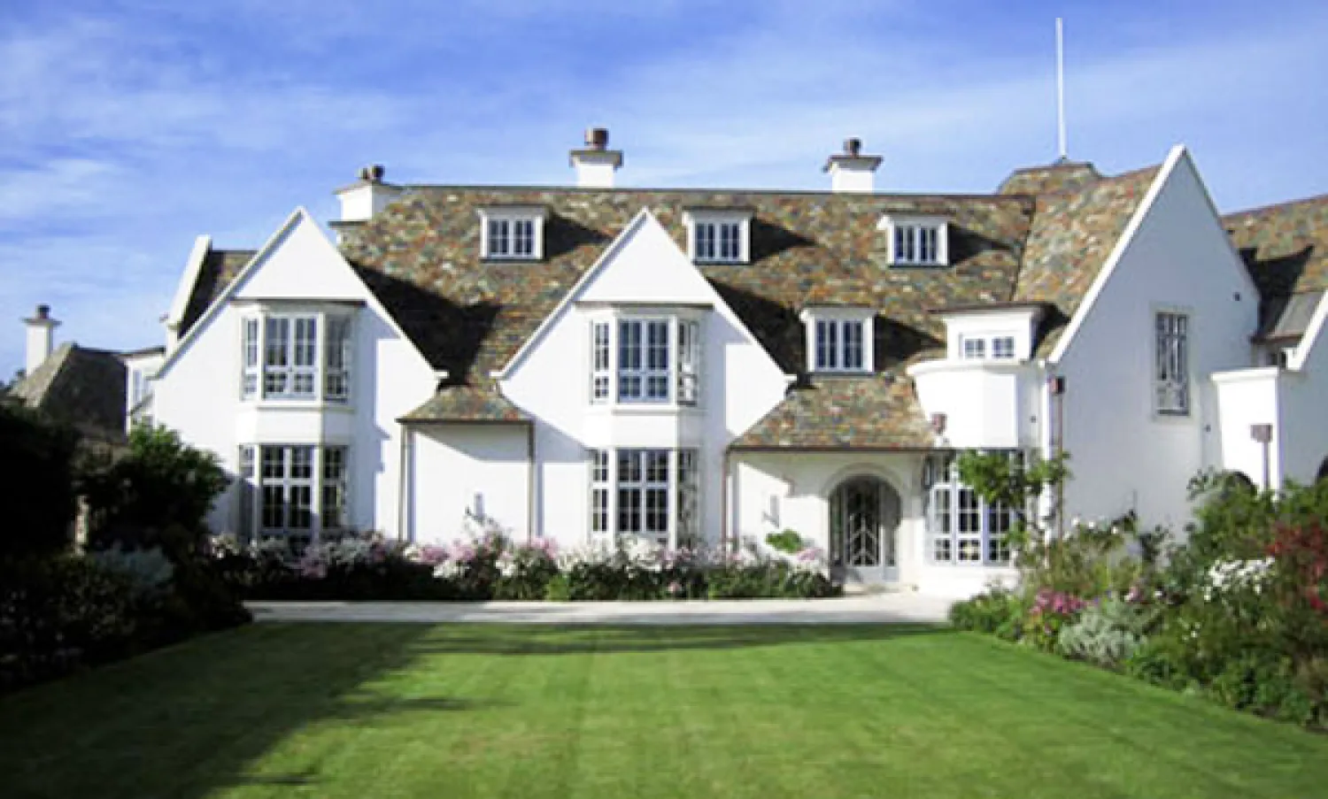 ارشيفية لمنزل في نيوزيلندا مصمم على الطراز الانكليزي