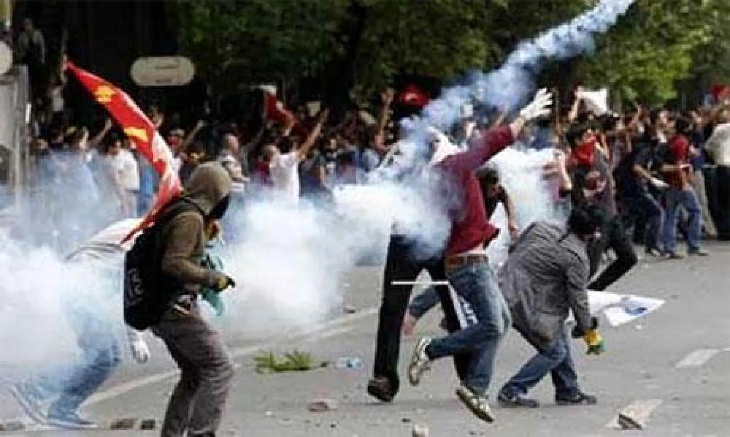 قوات الأمن التركية توقف سبعة أشخاص في مدينة كردية