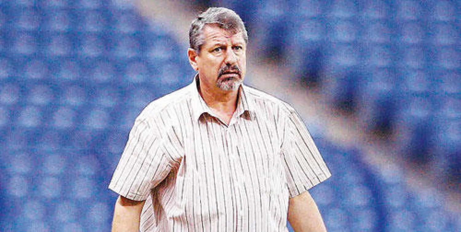 إيوان مارين مدرب الكويت الكويتي