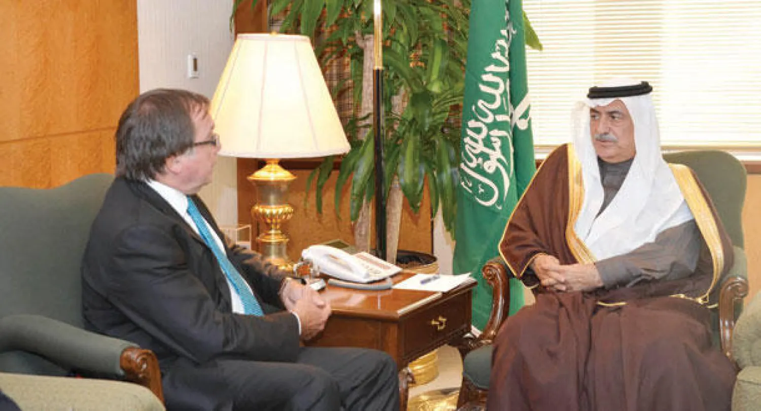 وزير المالية السعودي مع وزير الخارجية النيوزيلندي في الرياض أمس (واس)