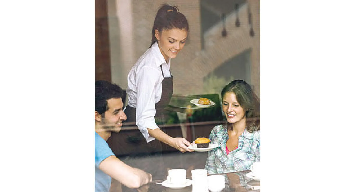 خريجات {هارفارد} نادلات في مطاعم أميركية براتب 10 آلاف دولار شهريا