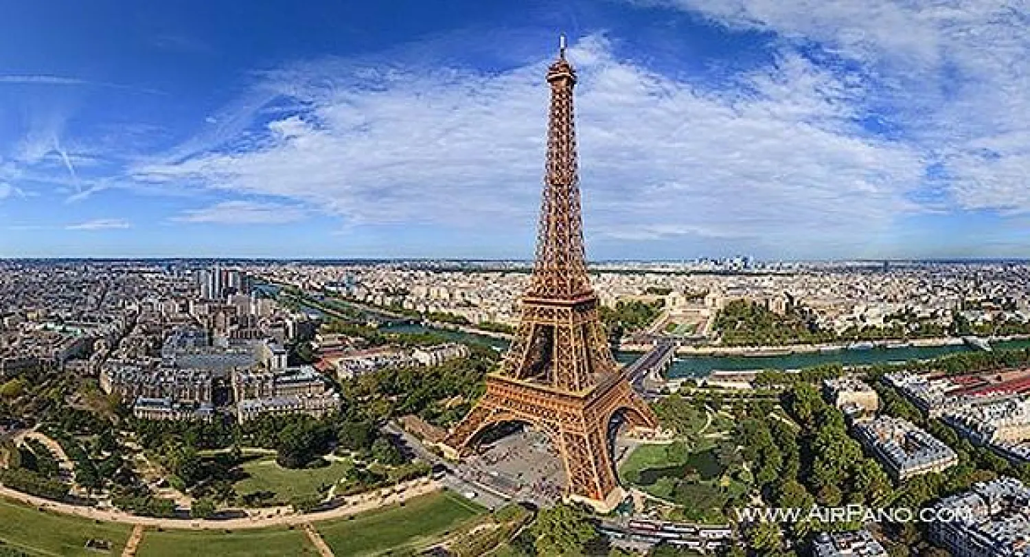 باريس تدعو إلى الموازنة بين مقاربة «مثالية» وأخرى «واقعية» في «جنيف 2»