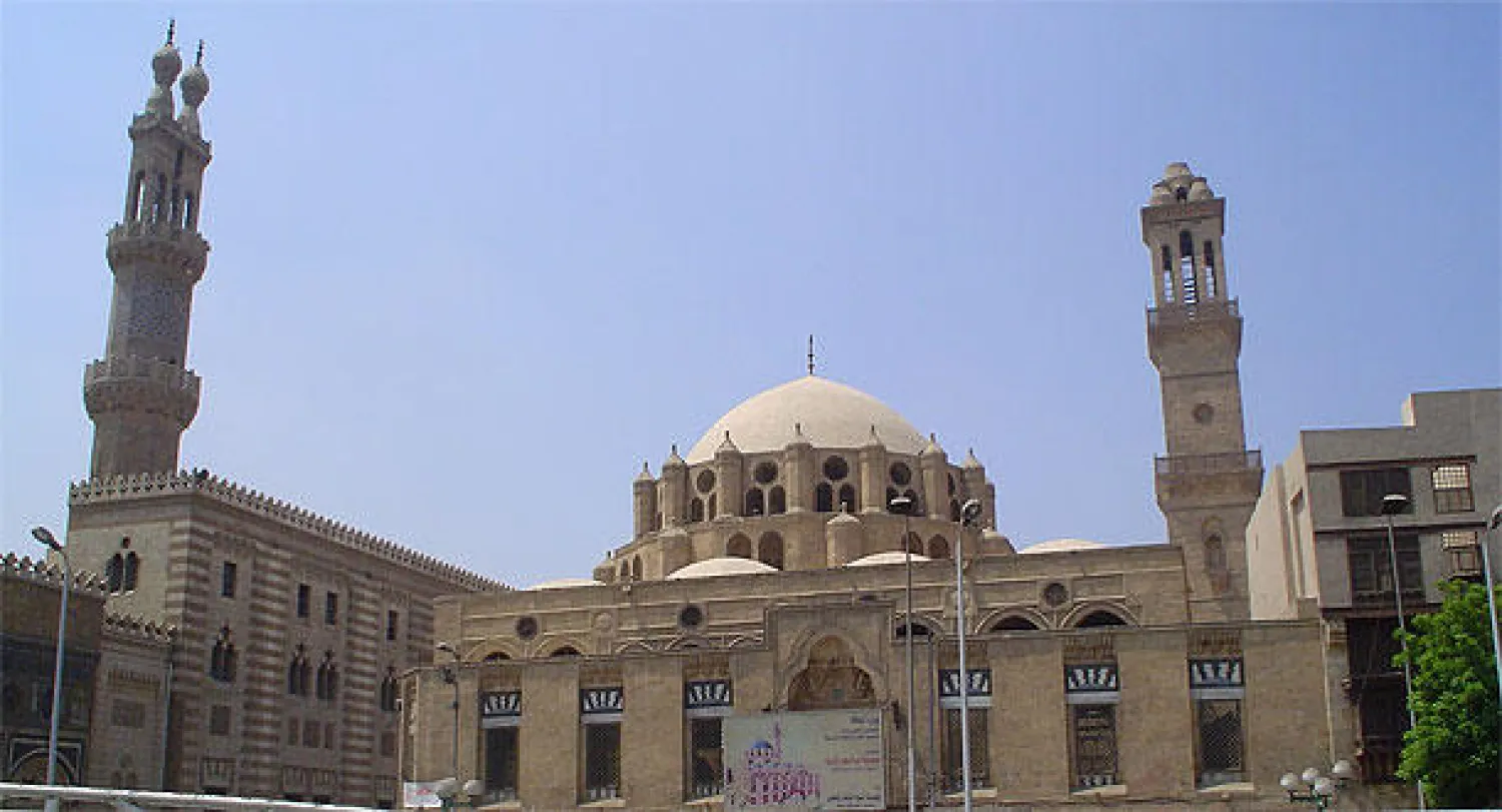 جامعة الأزهر تدرس سحب  شهادات القرضاوي وتحريك دعوى جنائية ضده