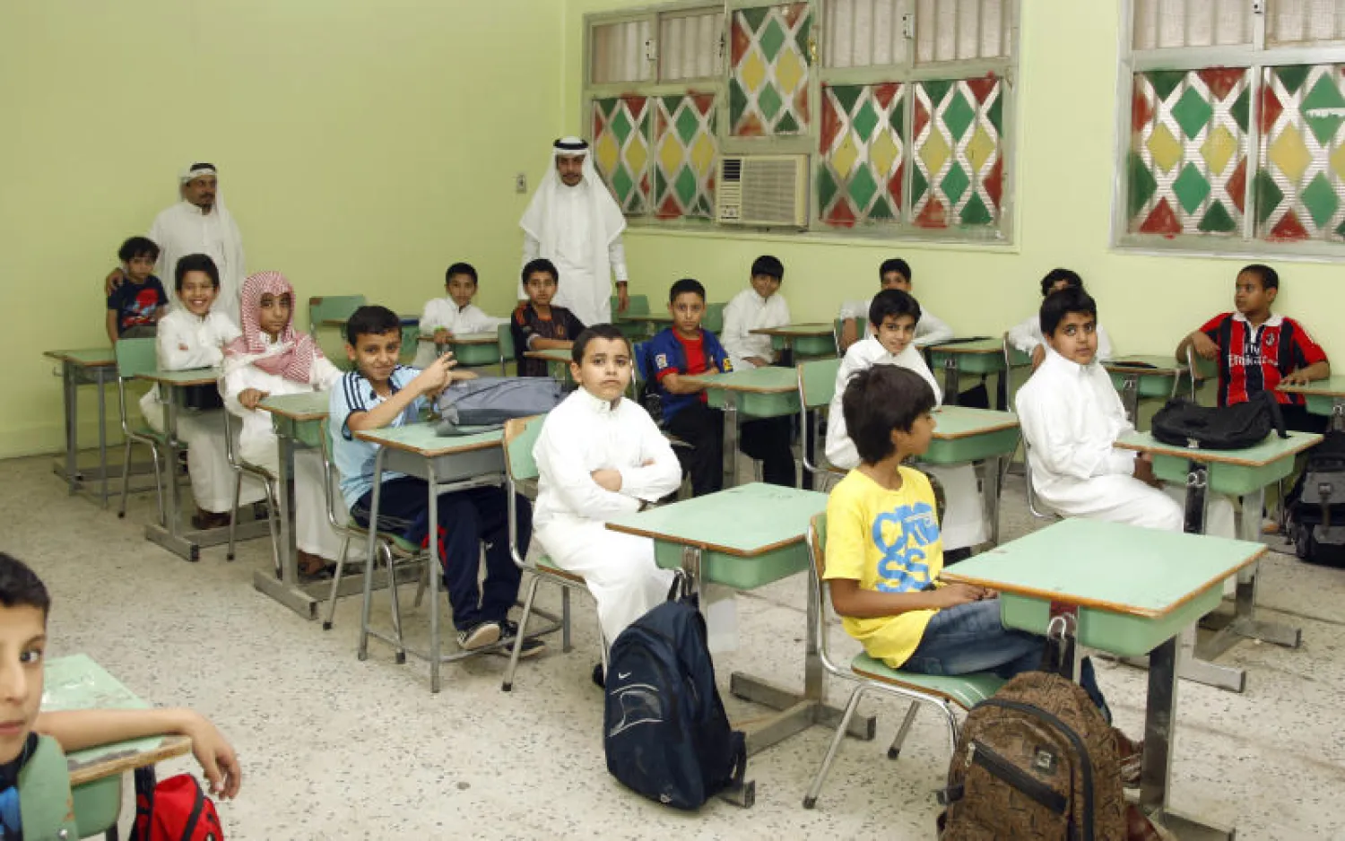 وزارة التربية والتعليم تشدد على منع التصوير داخل المدارس إلا بإذن خطي («الشرق الأوسط»)