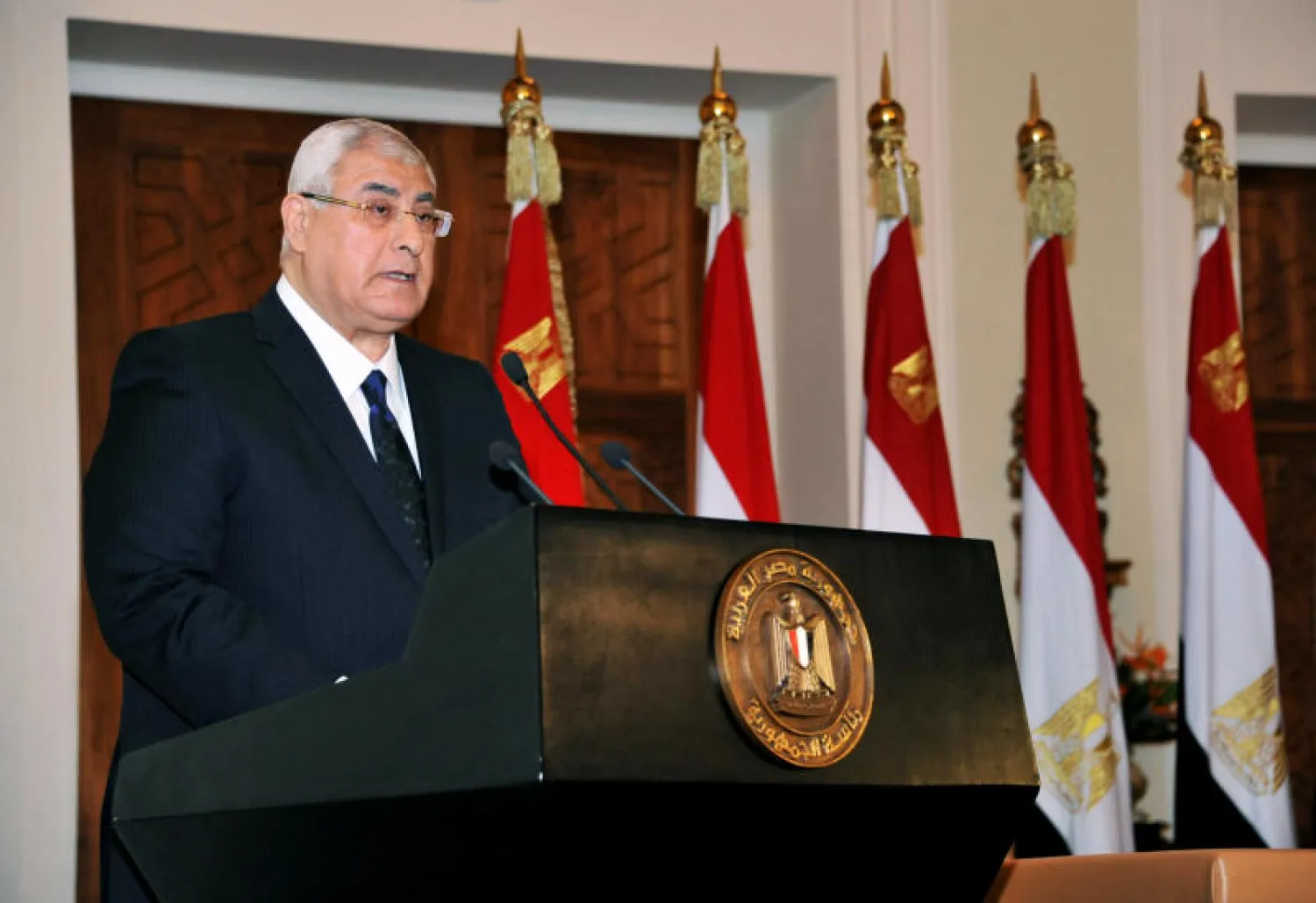 الرئيس المصري يقر تعديل خارطة الطريق بإجراء الانتخابات الرئاسية أولا