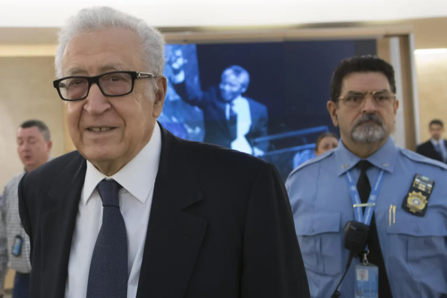 استئناف المحادثات المباشرة بين وفدي الحكومة والمعارضة السورية في جنيف