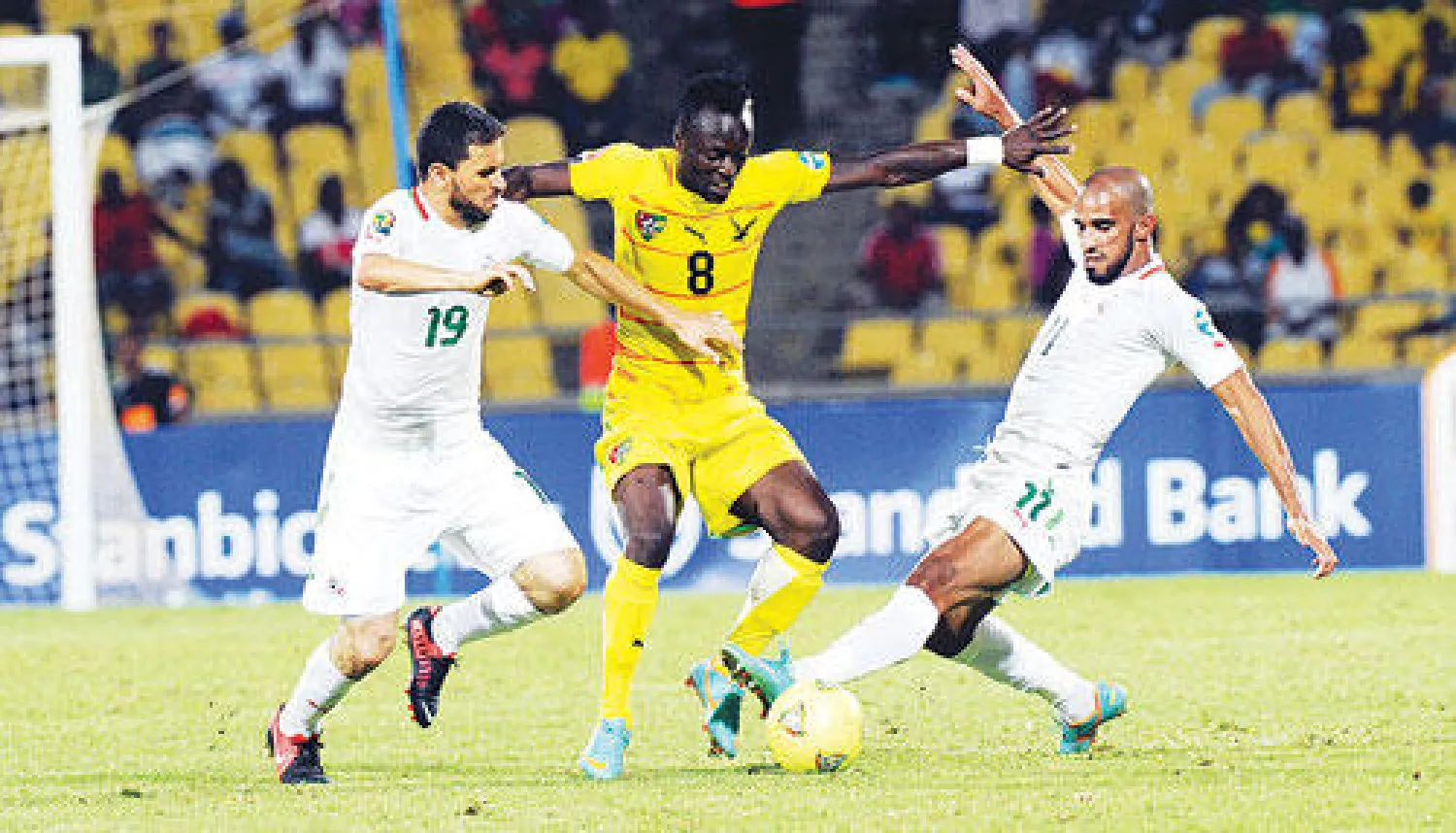 الجماهير العربية تعلق آمالا كبيرة على منتخب الجزائر في مونديال 2014