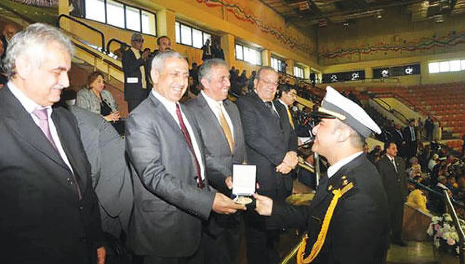 جانب من حفل تخرج طلبة النقل البحري والتكنولوجيا بالإسكندرية ({الشرق الأوسط})