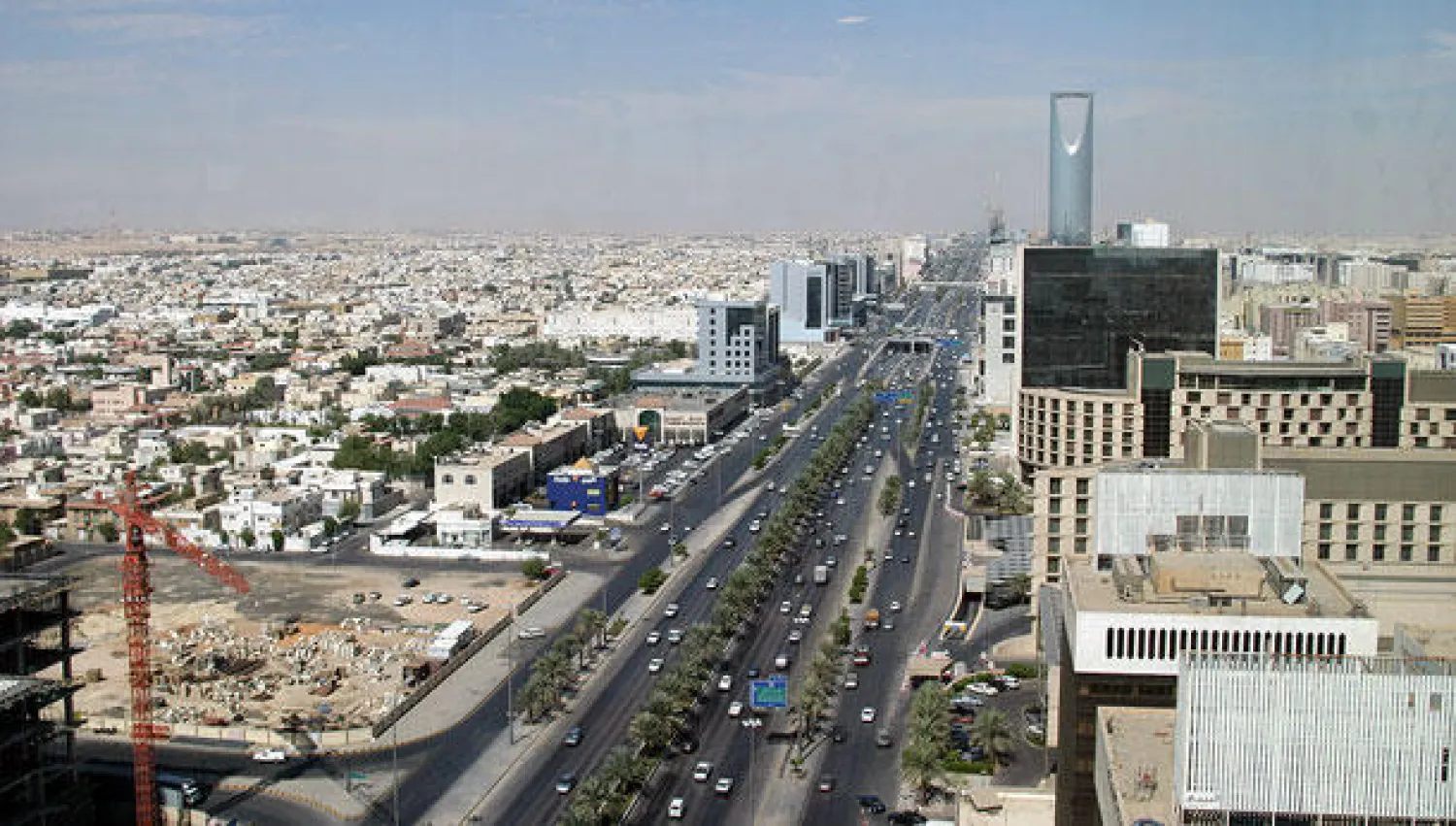 166 ألف وحدة سكنية جديدة من المتوقع أن تقدمها وزارة الإسكان السعودية لمستحقيها خلال الفترة المقبلة («الشرق الأوسط»)