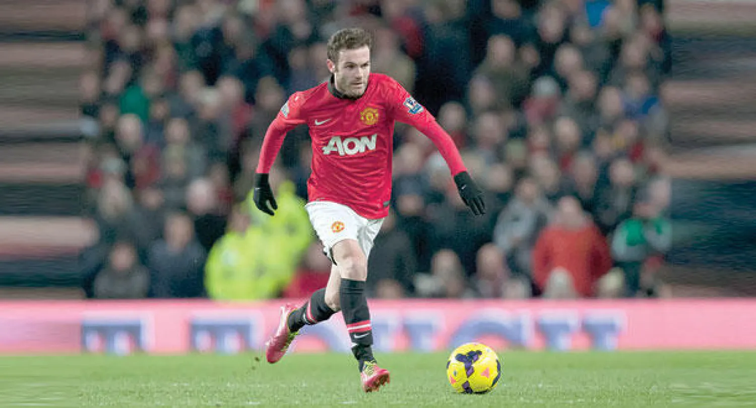 ماتا يشارك أمام ستوك اليوم بعد أن قدم أفضل بداية ممكنة له مع يونايتد (أ.ب)