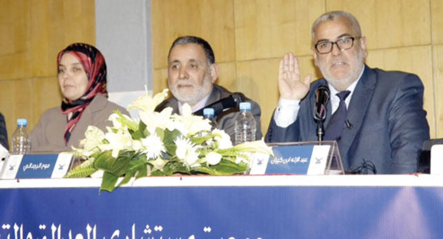 عبد الإله ابن كيران لدى لقائه منتخبي حزبه في الرباط أمس (تصوير: مصطفى حبيس)