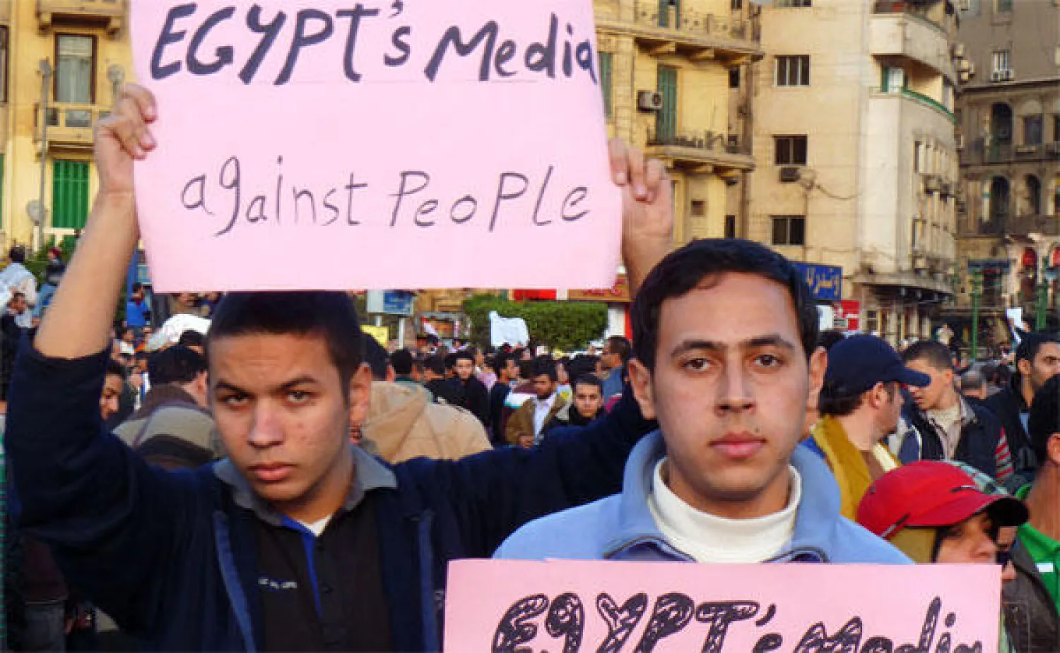 التحقيق مع 34 إعلاميا مصريا وأجنبيا بتهم التحريض ضد الدولة