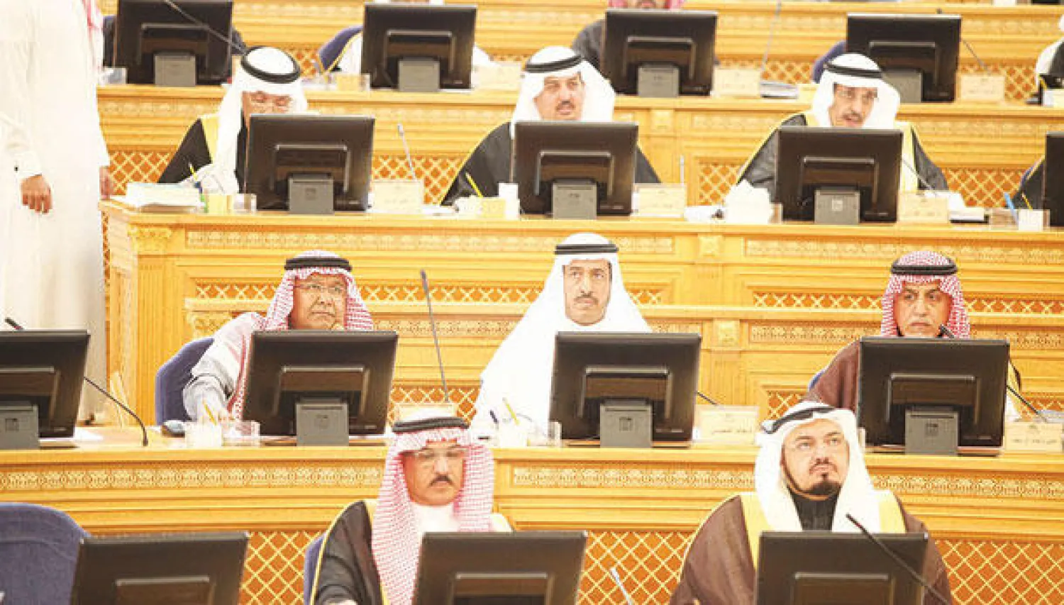 جانب من جلسة مجلس الشورى أمس («الشرق الأوسط»)