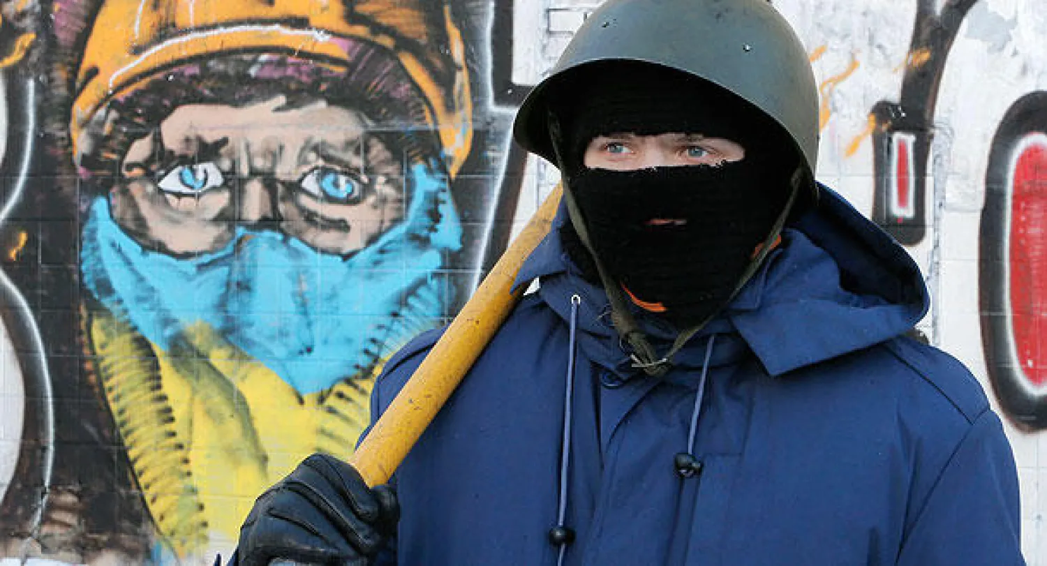 رئيس أوكرانيا يعود للعمل بعد إجازة مرضية وسط الاحتجاجات