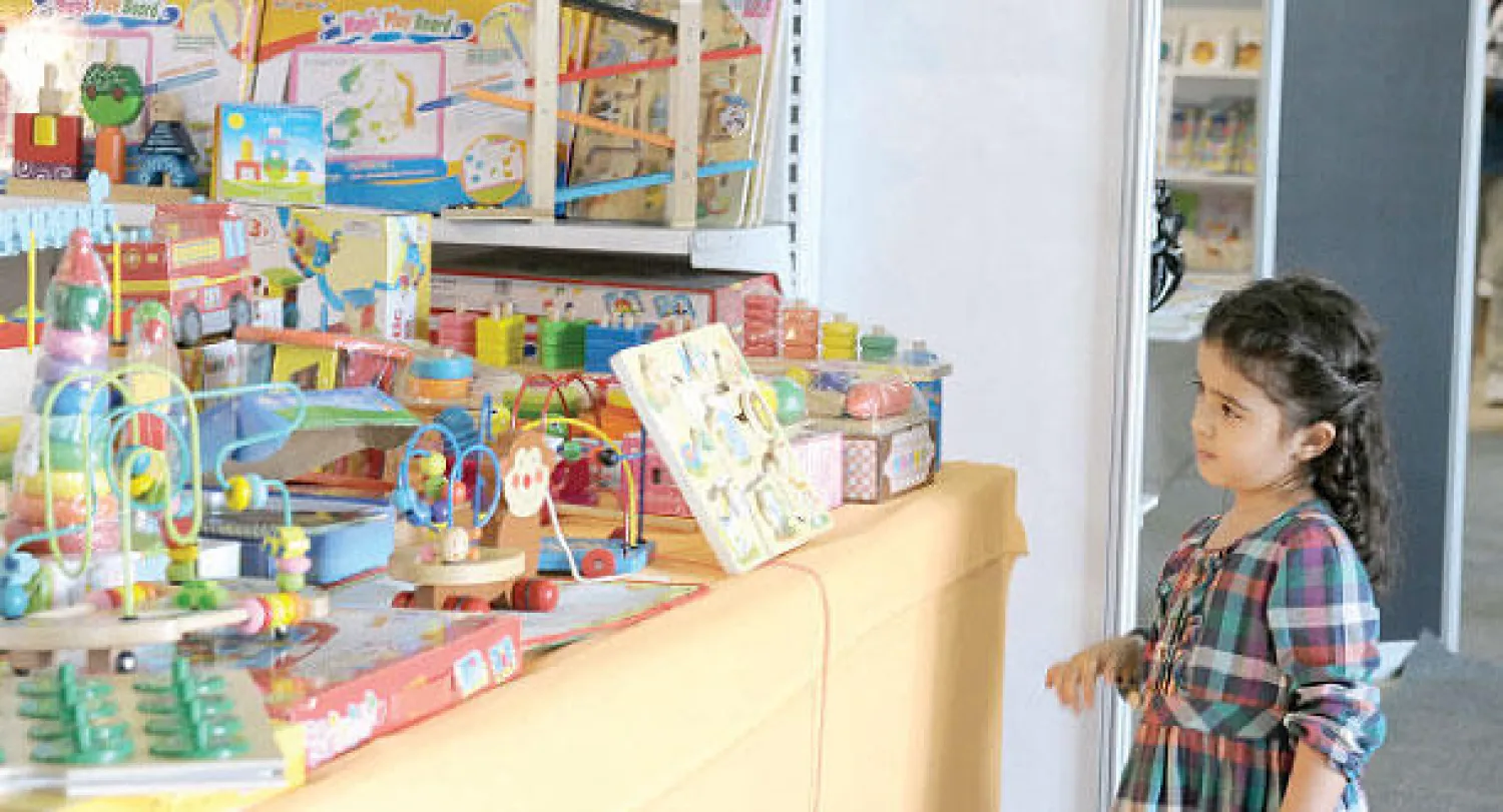 اشترطت هيئة المواصفات على التجار تطابق المقاييس السعودية والخليجية على الألعاب المستوردة («الشرق الأوسط»)