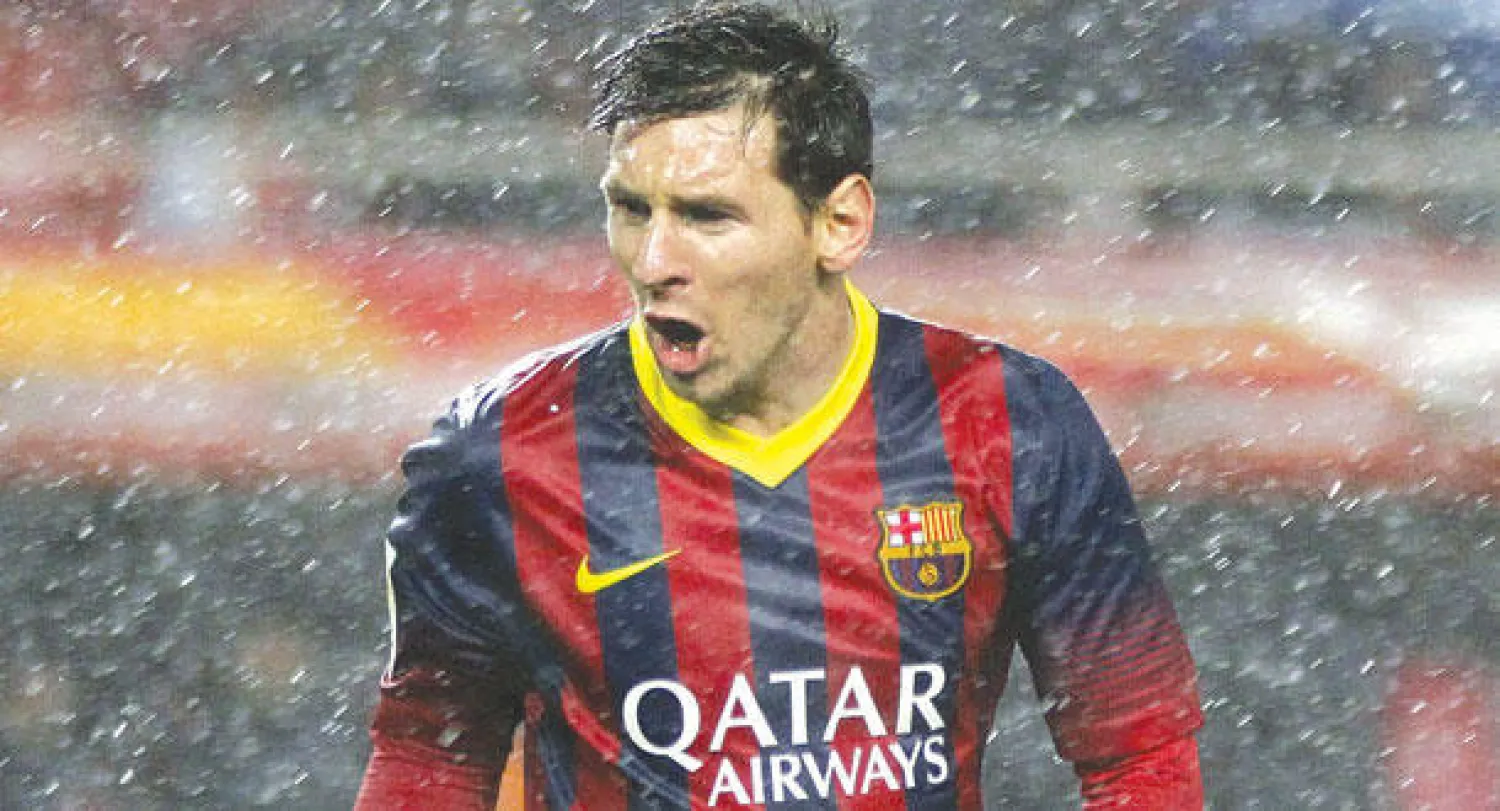 ميسي يحتفل بهدفيه في مرمى أشبيلية