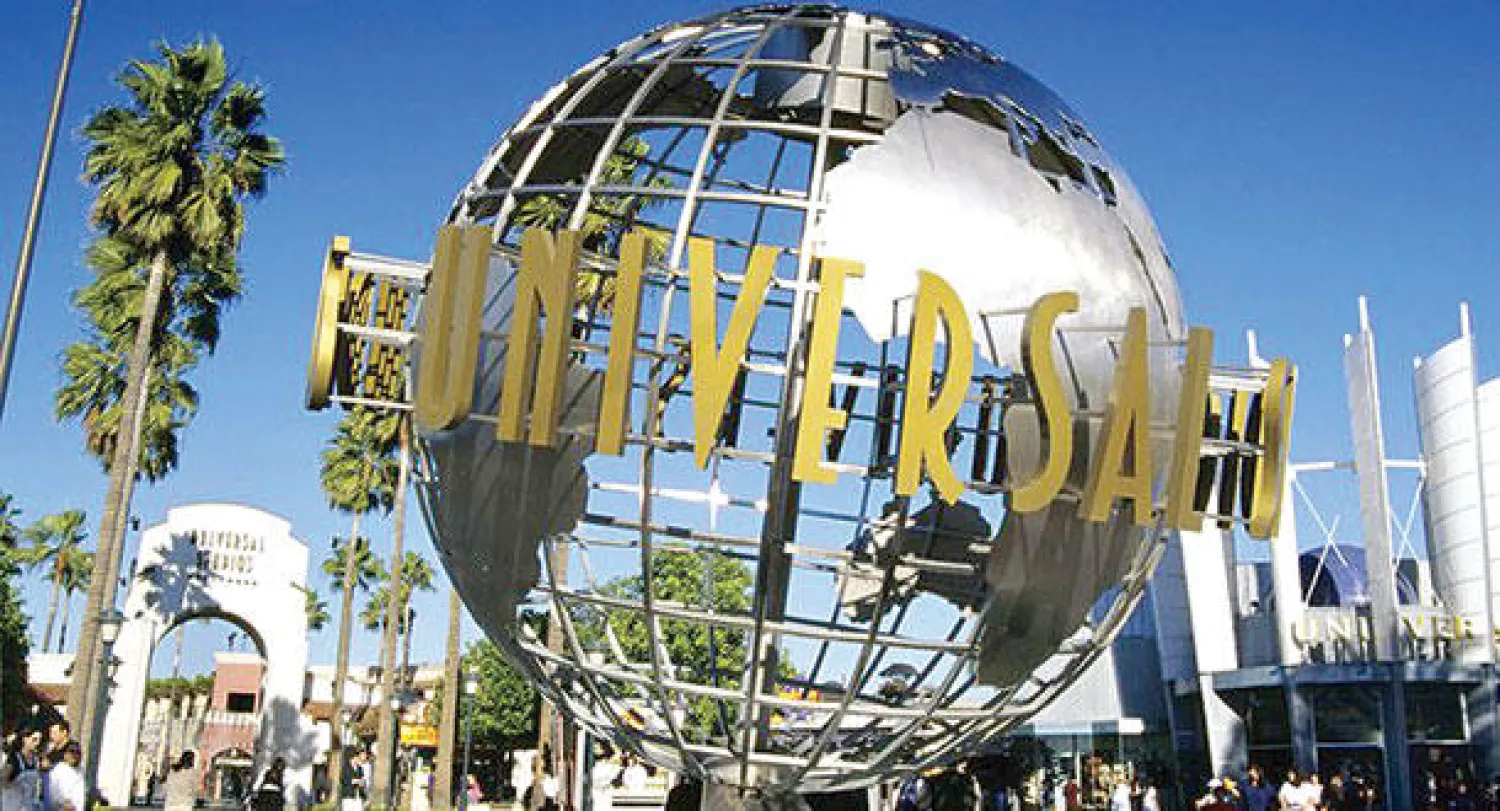 «يونيفرسال ستوديوز» في لوس أنجليس هو الوحيد في العالم الذي ينتج الأفلام السينمائية في ستوديوهاته