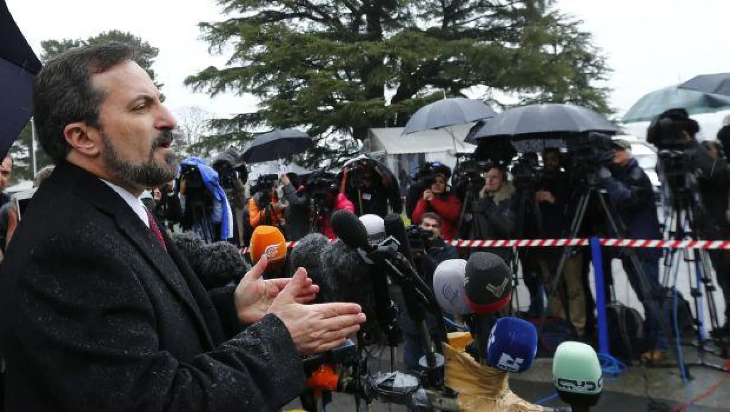 جلسة مشتركة بين الوفدين السوريين في جنيف