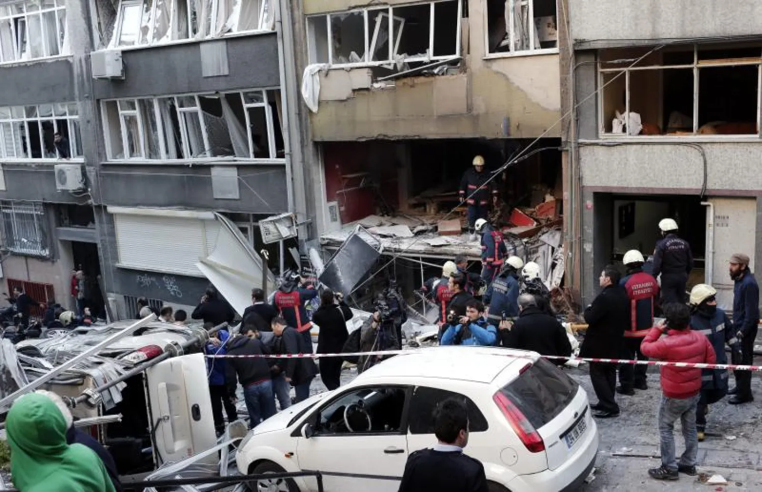 انفجار يهز وسط اسطنبول واشتباه في تسرب غاز