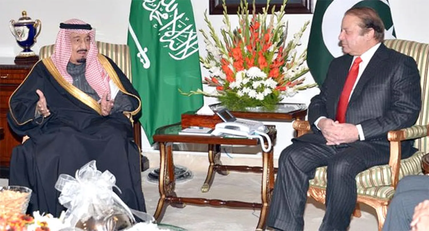 الأمير سلمان يزور رئيس وزراء باكستان ويعقد اجتماعا لبحث سبل التعاون بين البلدين (واس)