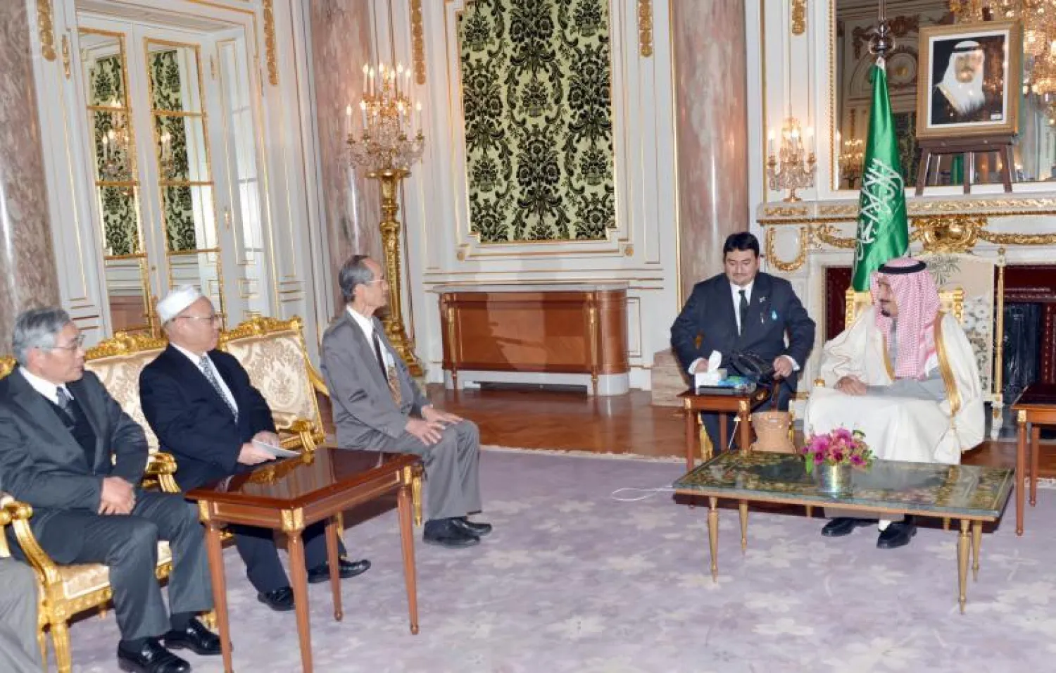 ولي العهد لدى استقباله رئيسي المركز الإسلامي وجمعية مسلمي اليابان- واس