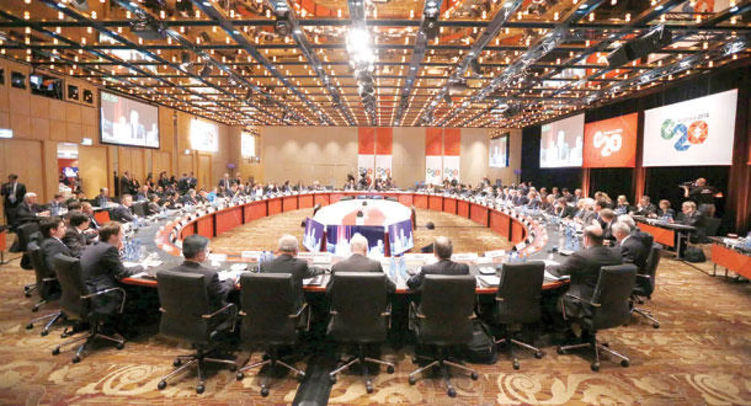 جانب من اجتماع محافظي البنوك المركزية ووزراء المالية لمجموعة العشرين في سيدني أمس (إ.ب.أ)