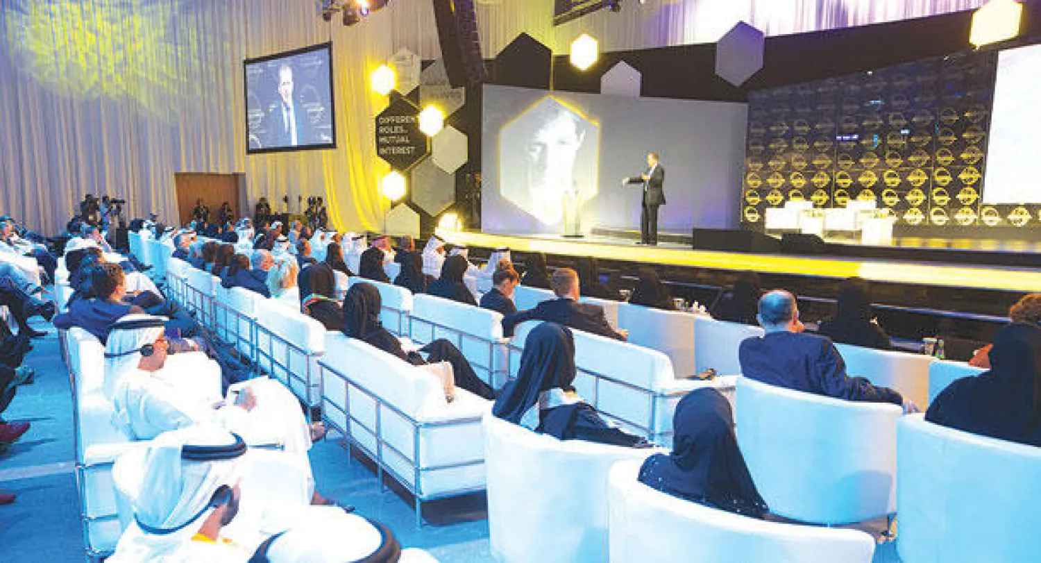 جانب من جلسات اليوم الثاني في المنتدى الدولي للاتصال الحكومي («الشرق الأوسط»)